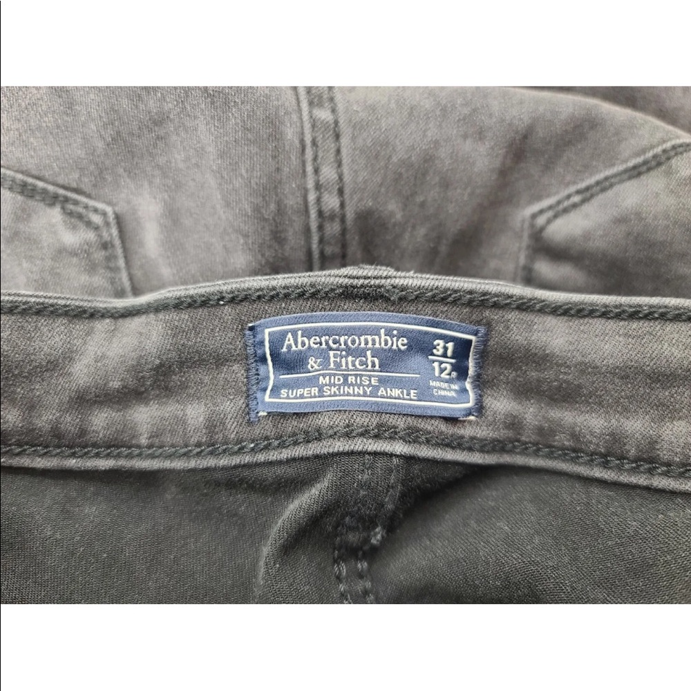 Abercrombie & Fitch Jeans Mid Rise Super Skinny Ankle Raw Hem Size 31/ 12 R NEW - Picture 6 of 10